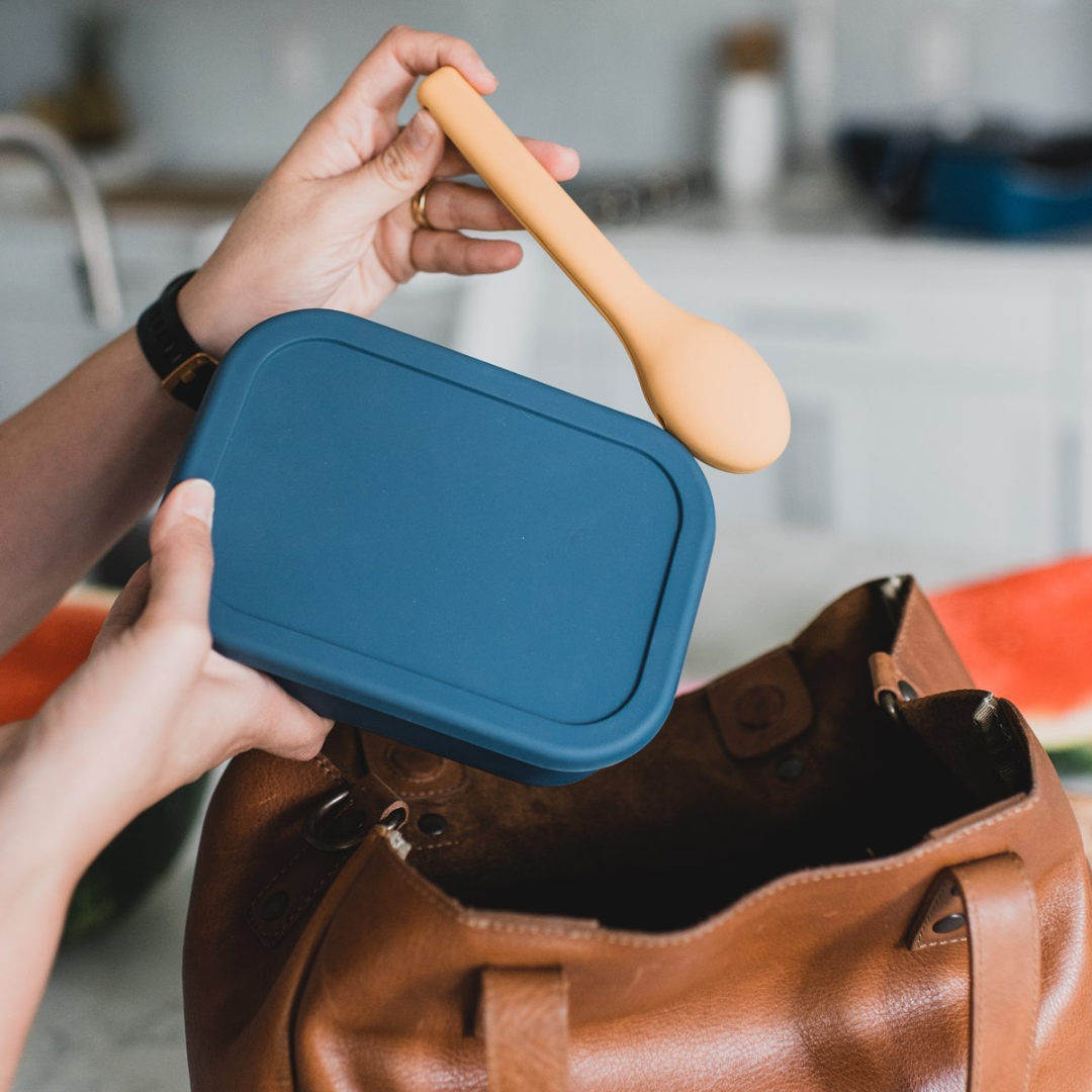 Traveling with Ease: Dreamroo's Must-Have Travel Utensils and Bento Box